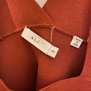 Additional pics. Do not buy!